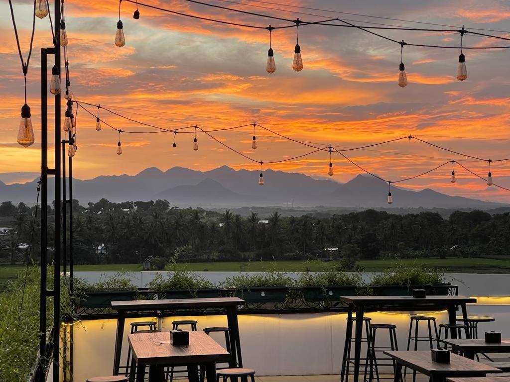 Kaloka Airport Hotel Sumbawa Besar Exteriér fotografie