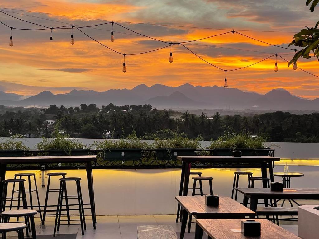 Kaloka Airport Hotel Sumbawa Besar Exteriér fotografie