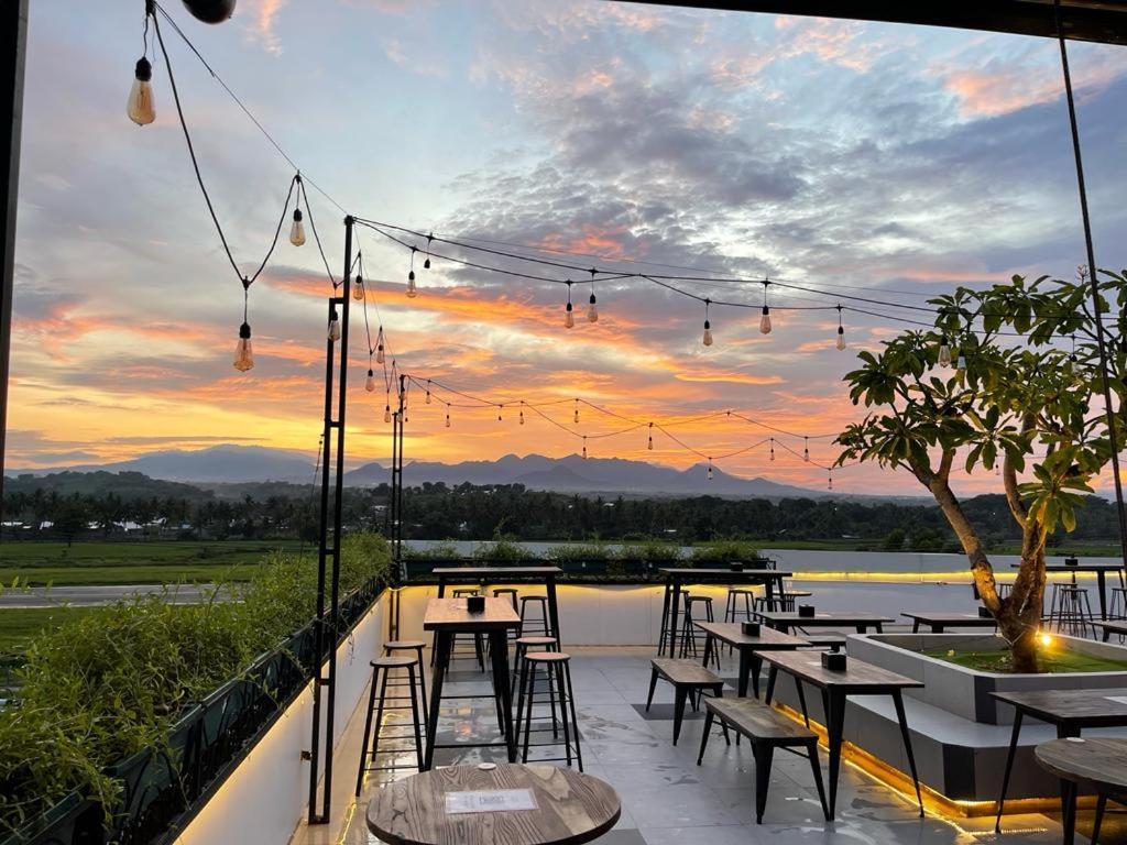Kaloka Airport Hotel Sumbawa Besar Exteriér fotografie