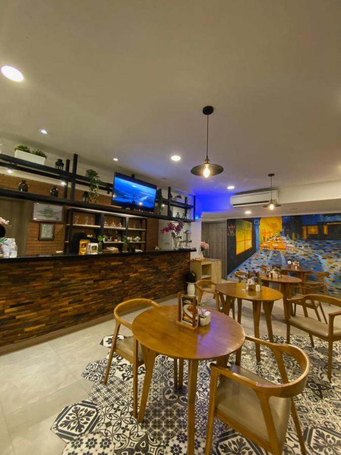 Kaloka Airport Hotel Sumbawa Besar Exteriér fotografie